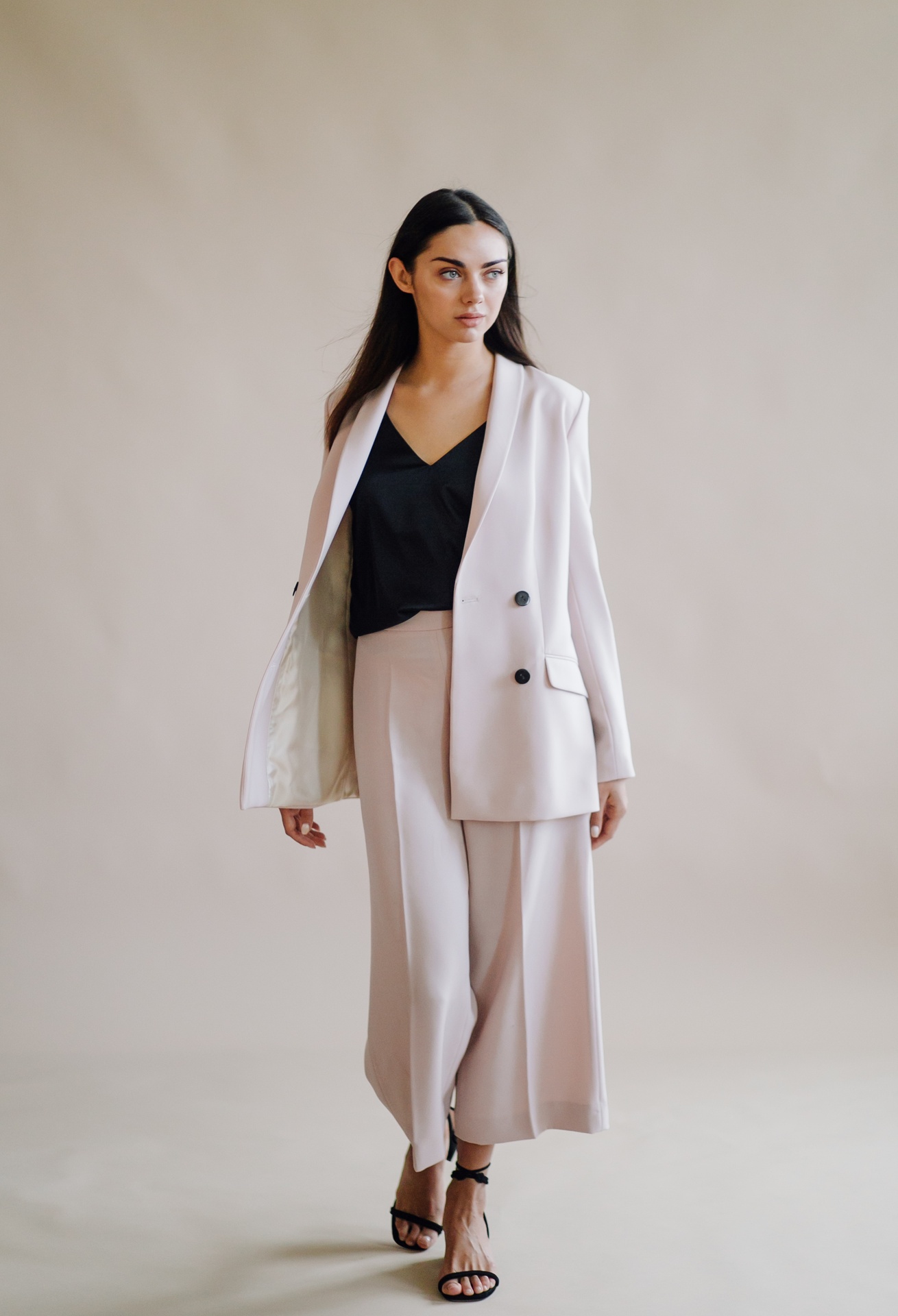 [INS01-0002-BLUE] Outwear Inessa